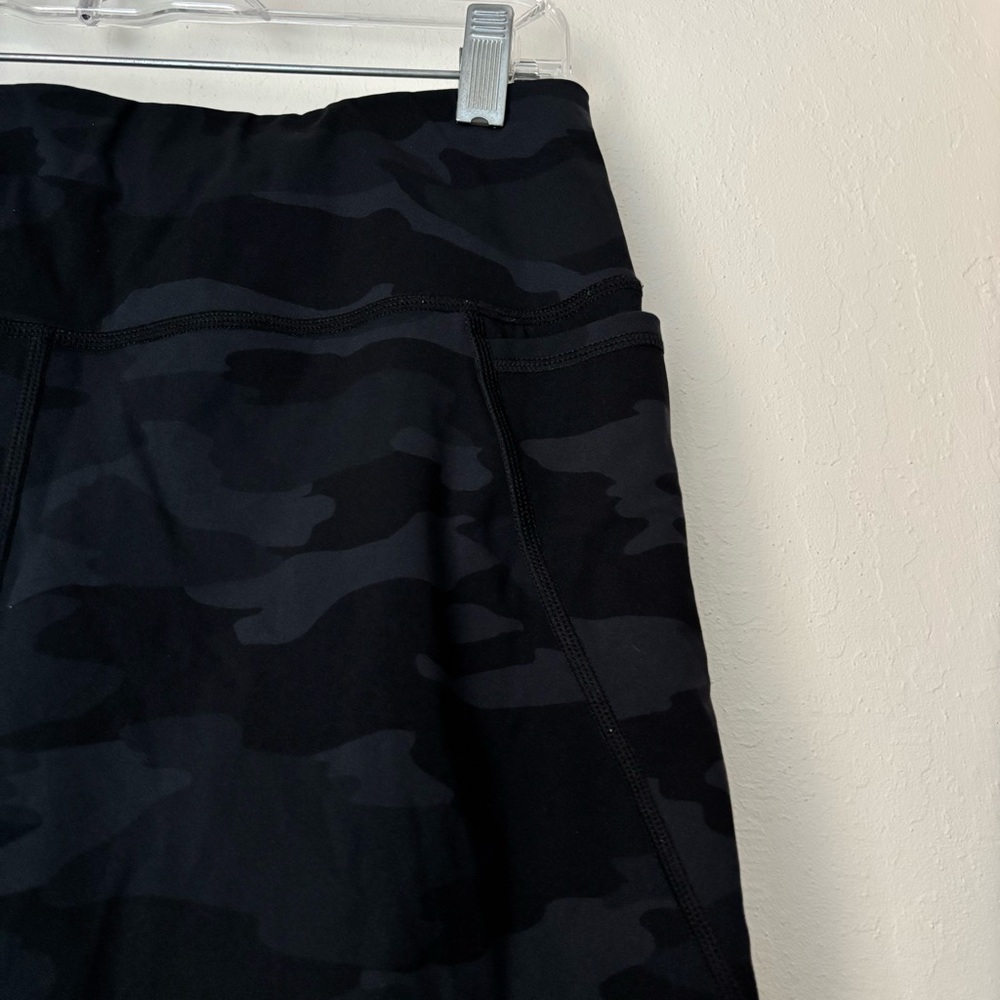 Sweaty Betty Power 7/8 Gym Leggings in Ultra Black Camo Print Size US 12 Active - Picture 5 of 13